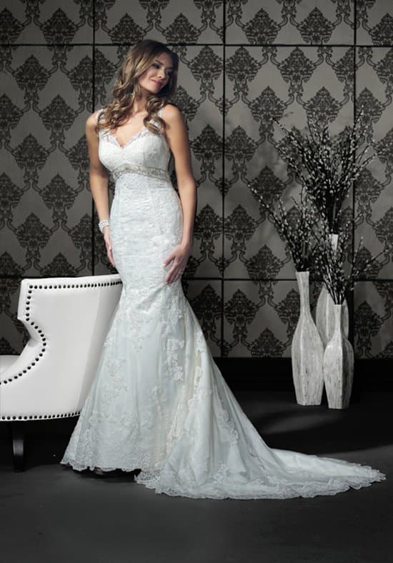 Vestido de novia estilo sirena de encaje en alquiler — Just Novias Madrid